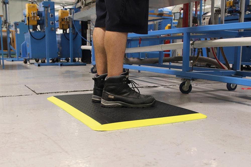 Anti-Ermüdungsmatte COBAelite Diamond B60xL90 cm schwarz/gelb